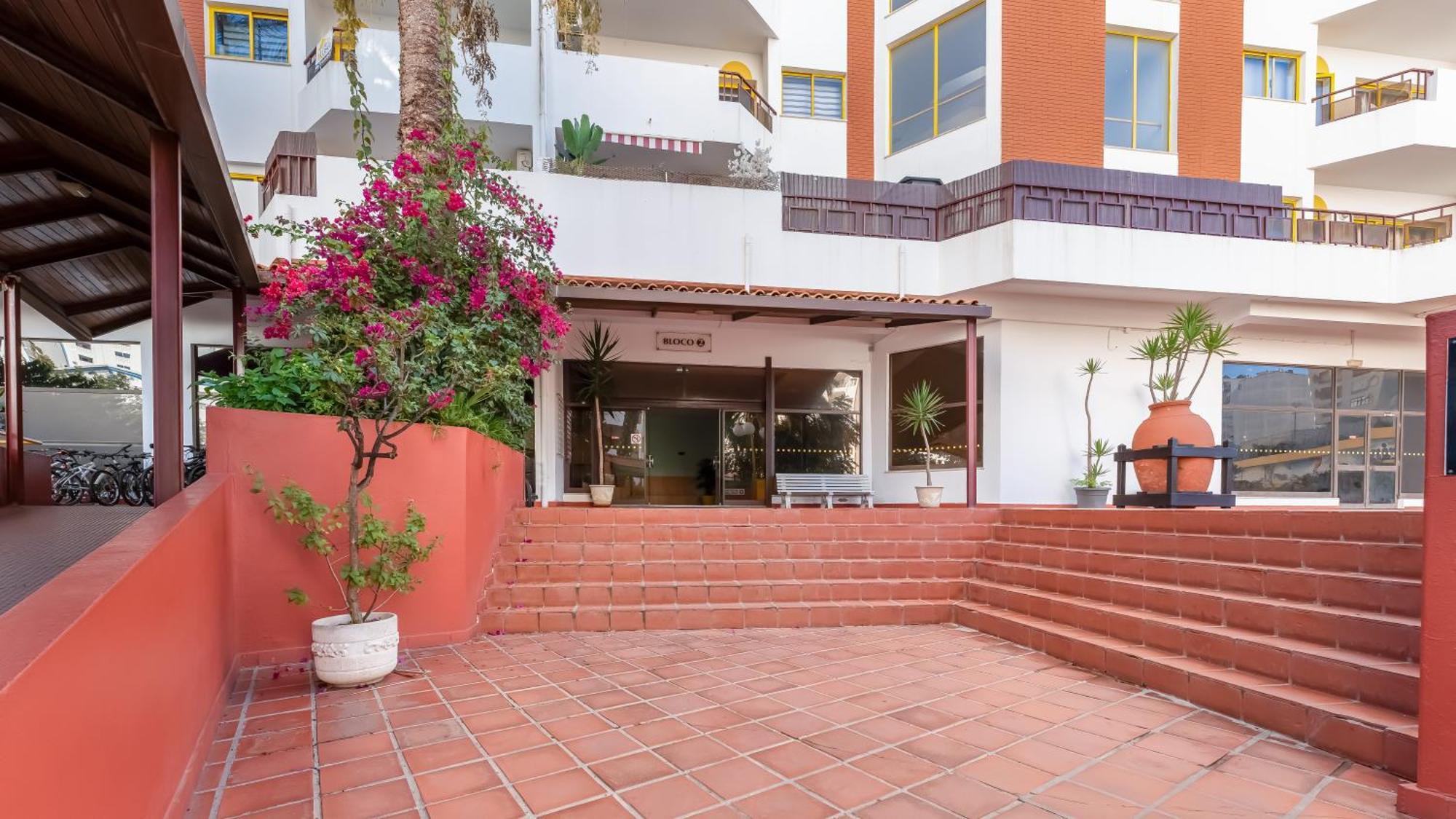 פורטימאו Red Velvet 1 Bdr Flat With Balcony By Lovelystay מראה חיצוני תמונה
