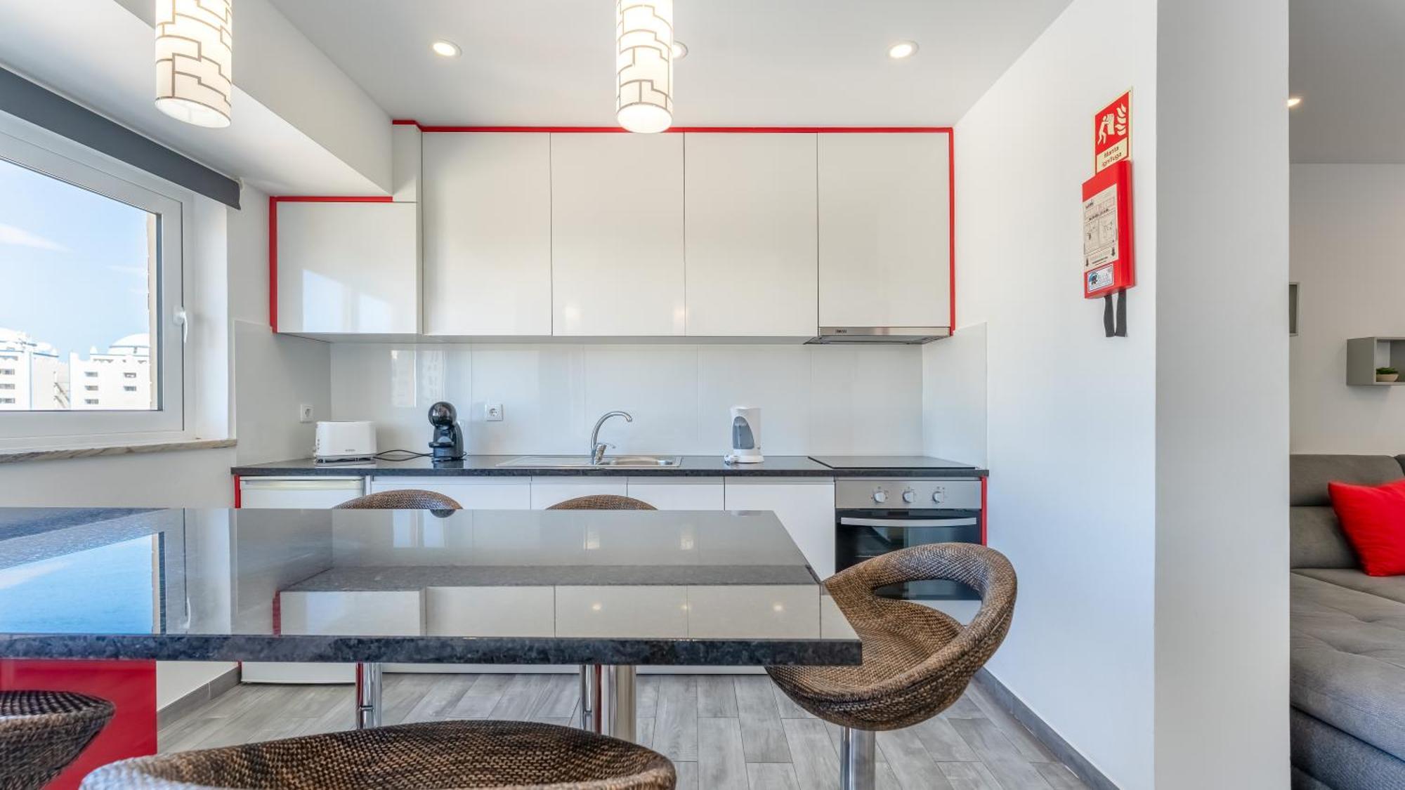 פורטימאו Red Velvet 1 Bdr Flat With Balcony By Lovelystay מראה חיצוני תמונה